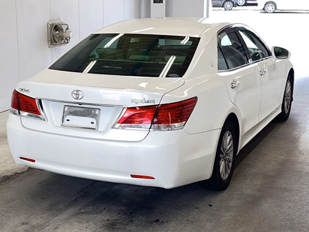 TOYOTA CROWN
