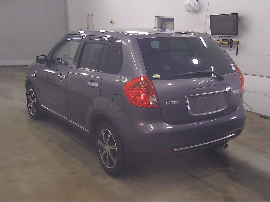 MAZDA VERISA
