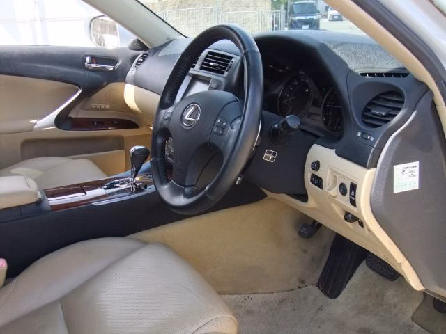 LEXUS IS350