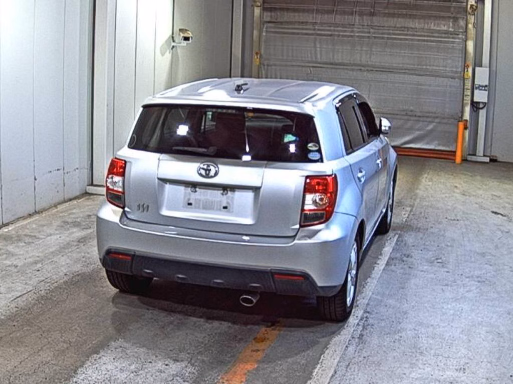 TOYOTA IST