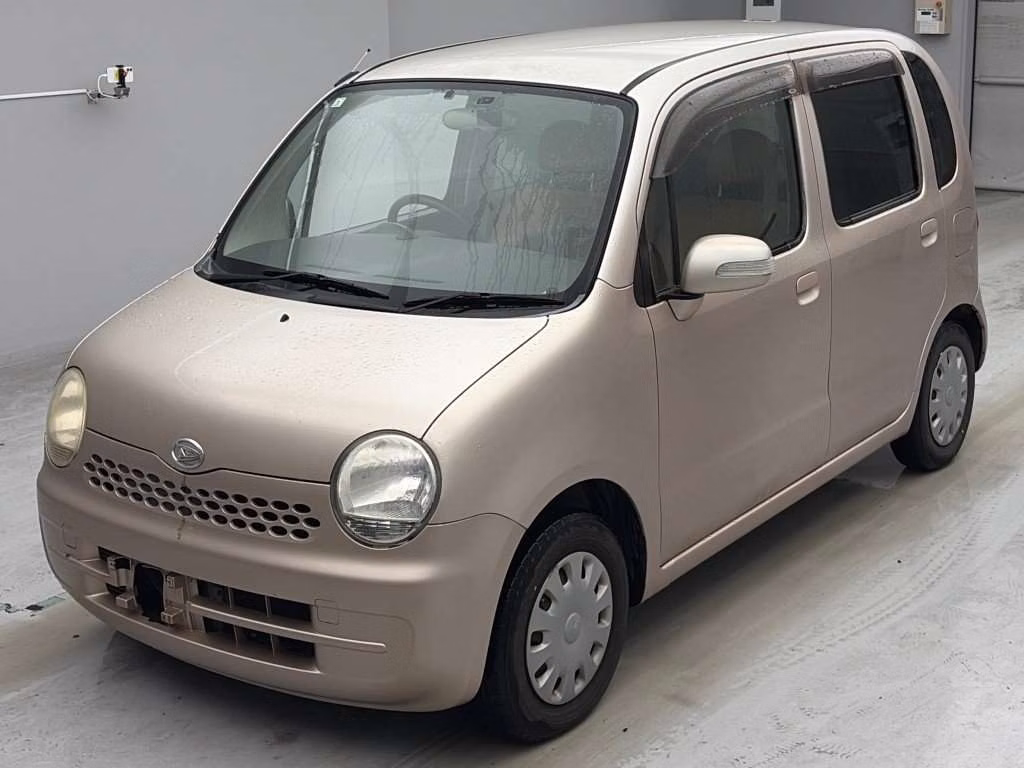 DAIHATSU MOVE LATTE