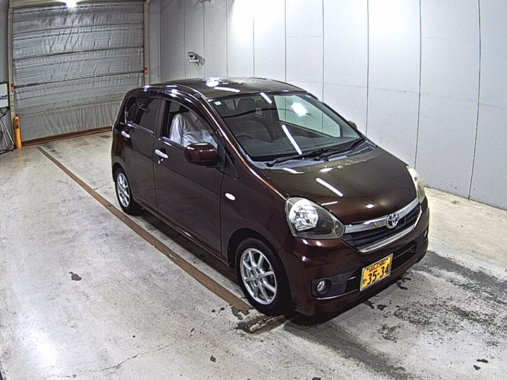 TOYOTA PIXIS EPOCH