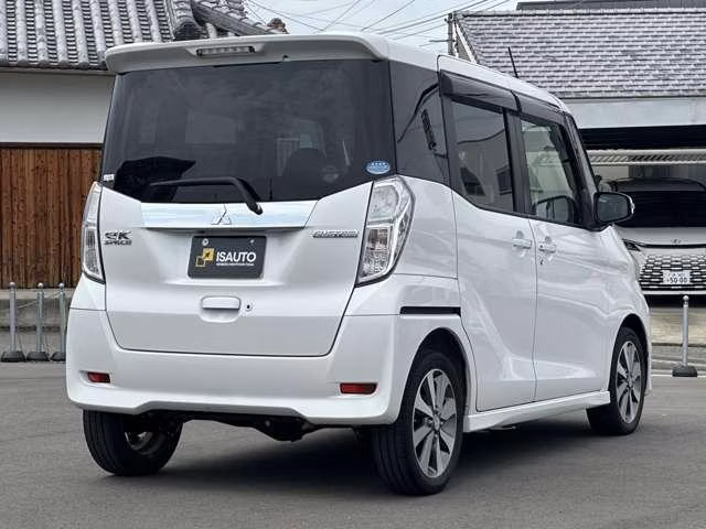 MITSUBISHI EK SPACE