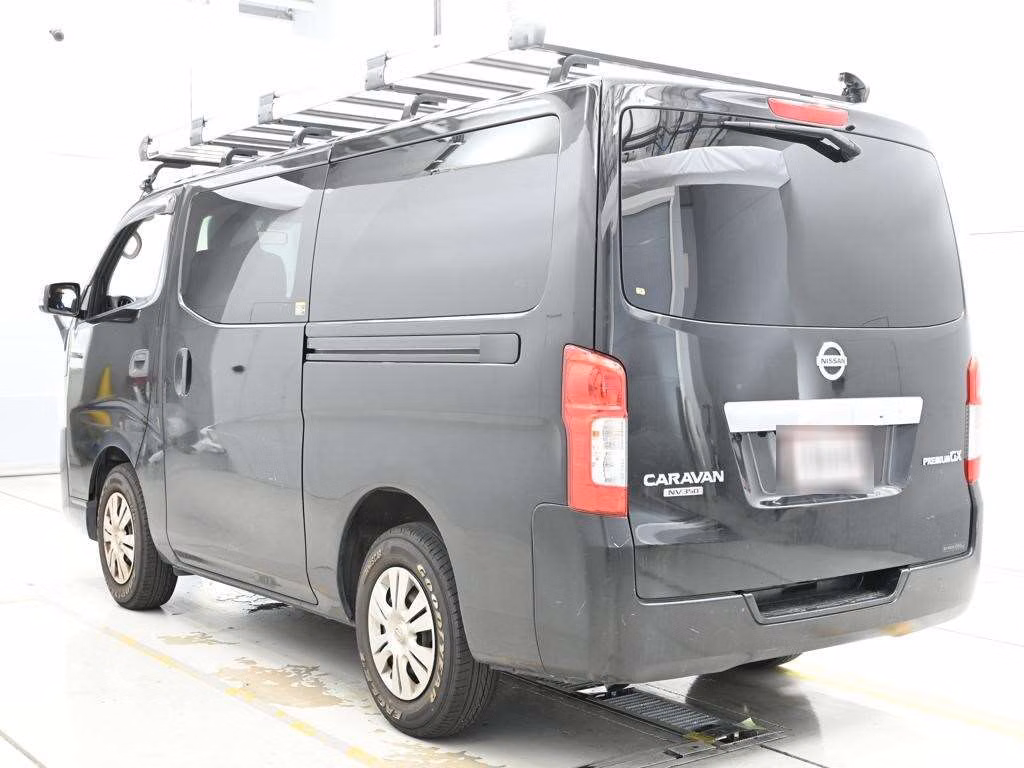 NISSAN NV350 CARAVAN