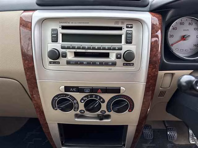 DAIHATSU MIRA AVY