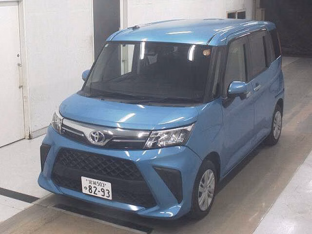 TOYOTA ROOMY