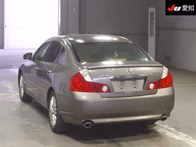 NISSAN FUGA