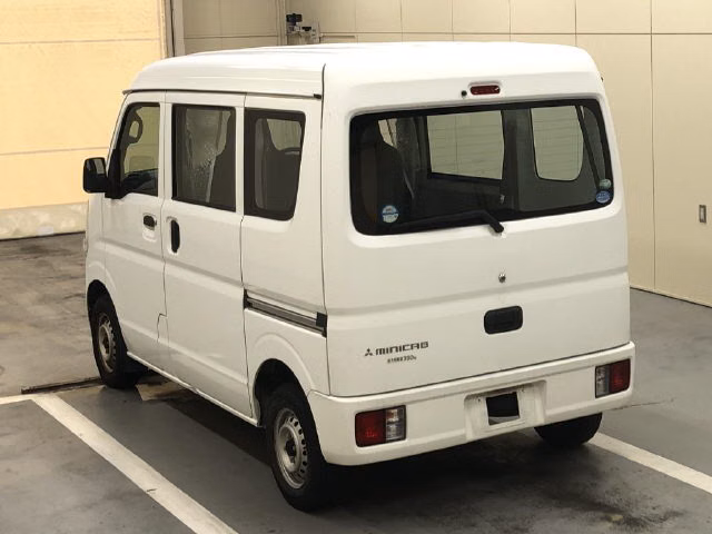MITSUBISHI MINICAB