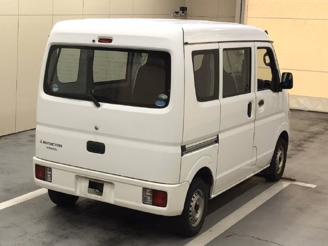 MITSUBISHI MINICAB