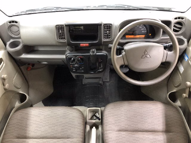 MITSUBISHI MINICAB