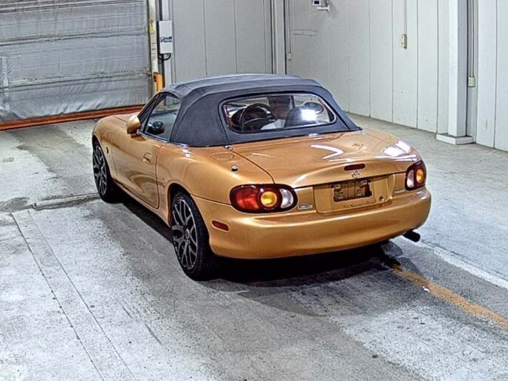 MAZDA ROADSTER