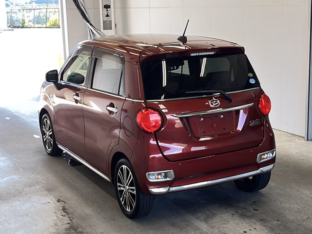 DAIHATSU CAST