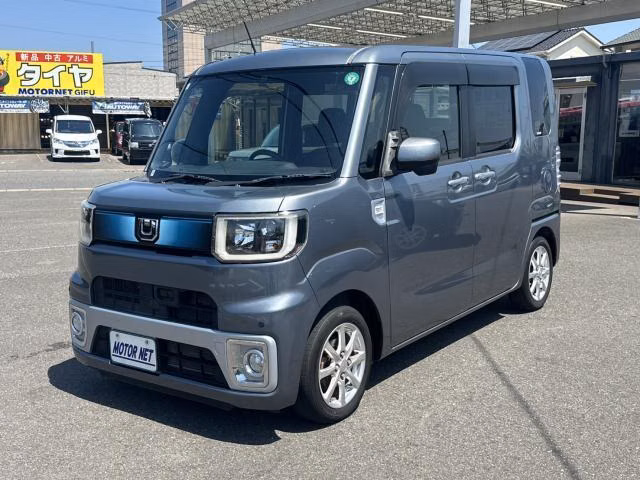 DAIHATSU WAKE