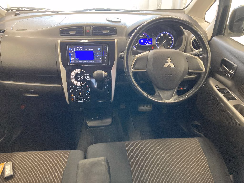 MITSUBISHI EK CUSTOM