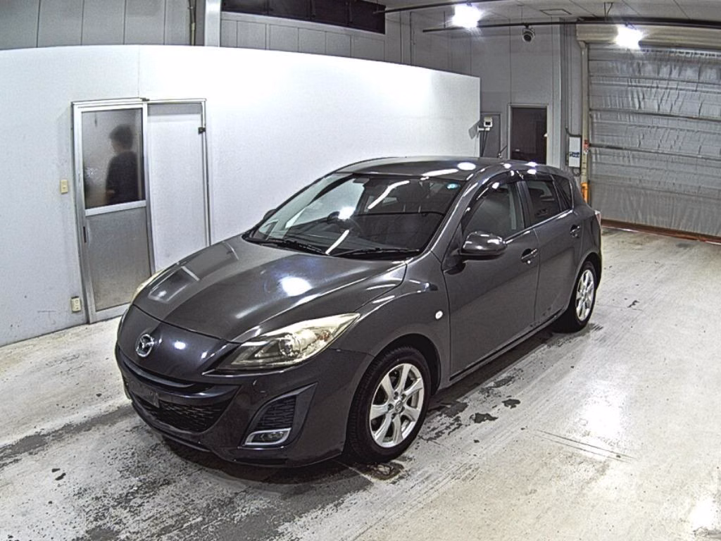 MAZDA AXELA