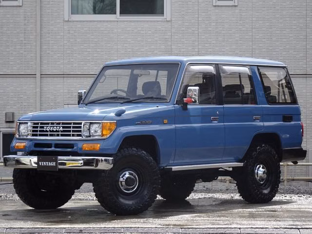 TOYOTA LAND CRUISER PRADO