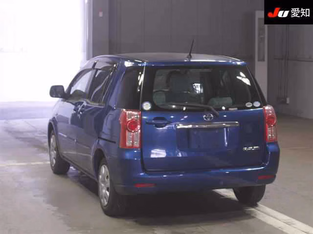 TOYOTA RAUM