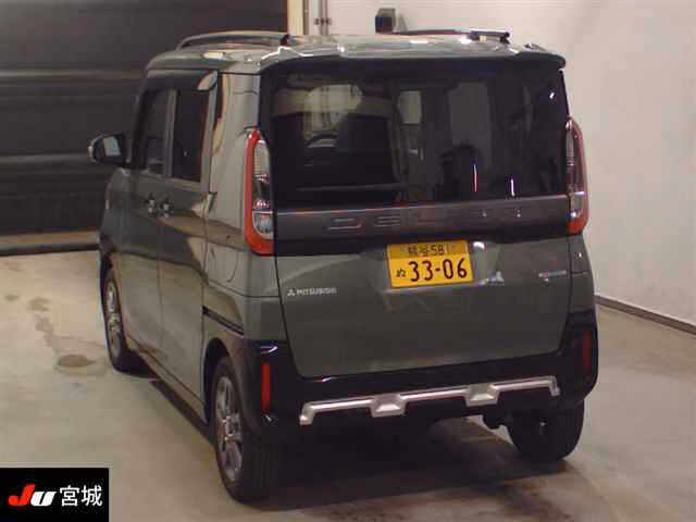 MITSUBISHI DELICA MINI