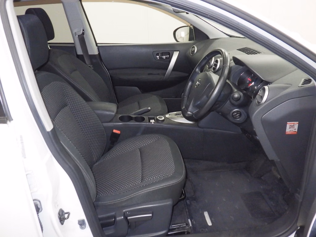 NISSAN DUALIS