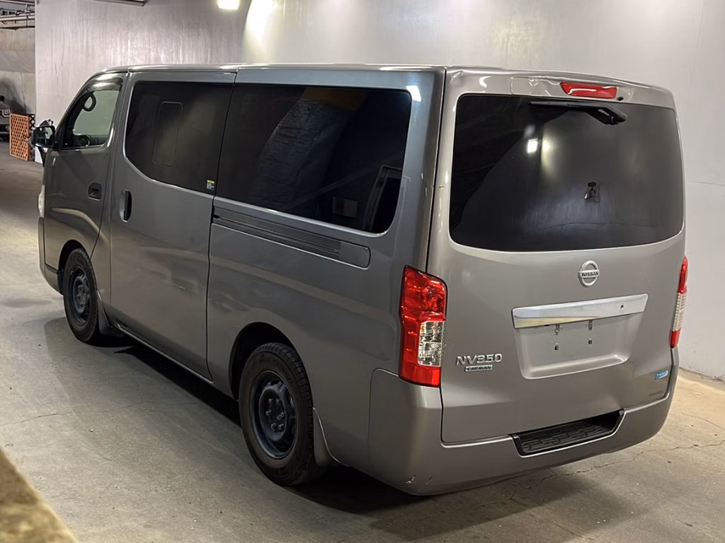 NISSAN NV350 CARAVAN