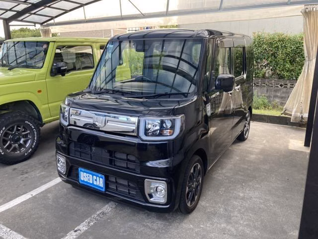 DAIHATSU WAKE