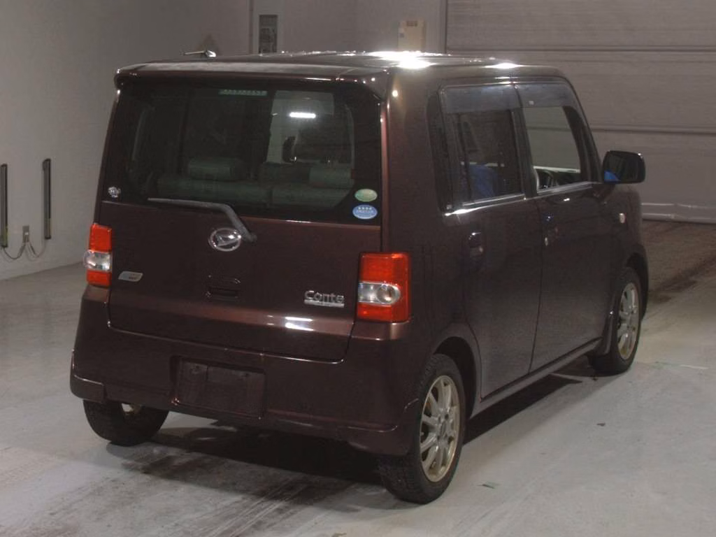 DAIHATSU MOVE CONTE