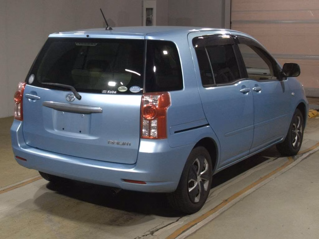 TOYOTA RAUM