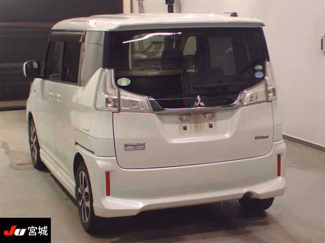 MITSUBISHI DELICA D:2