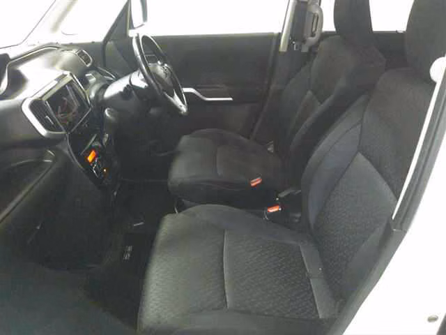 MITSUBISHI DELICA D:2