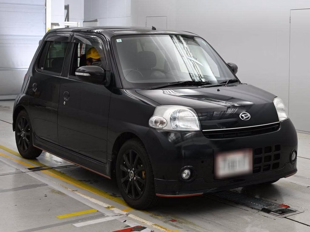DAIHATSU ESSE