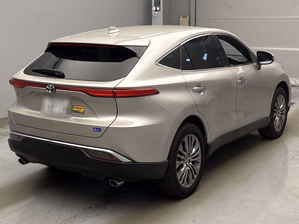 TOYOTA HARRIER
