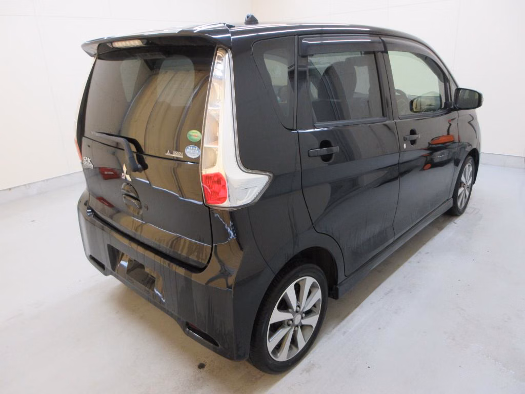 MITSUBISHI EK CUSTOM
