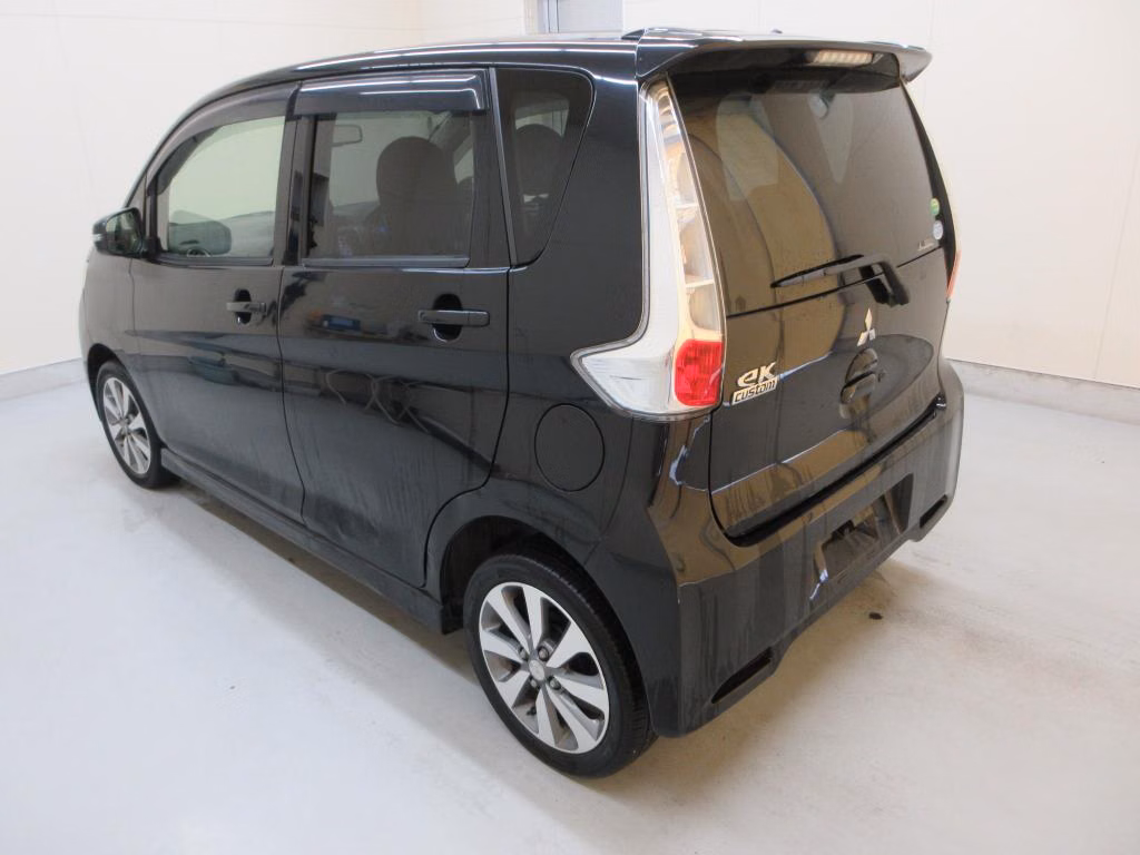MITSUBISHI EK CUSTOM
