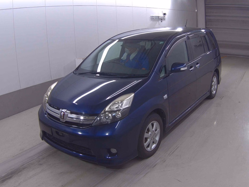 TOYOTA ISIS