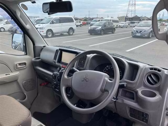 MITSUBISHI MINICAB