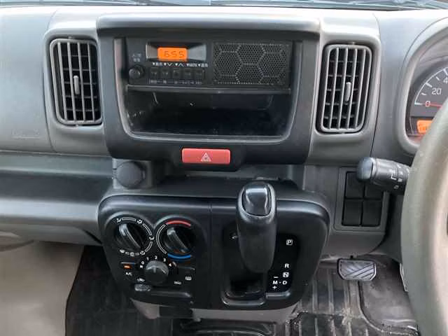 MITSUBISHI MINICAB