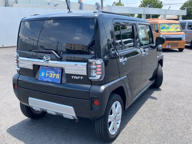 DAIHATSU TAFT