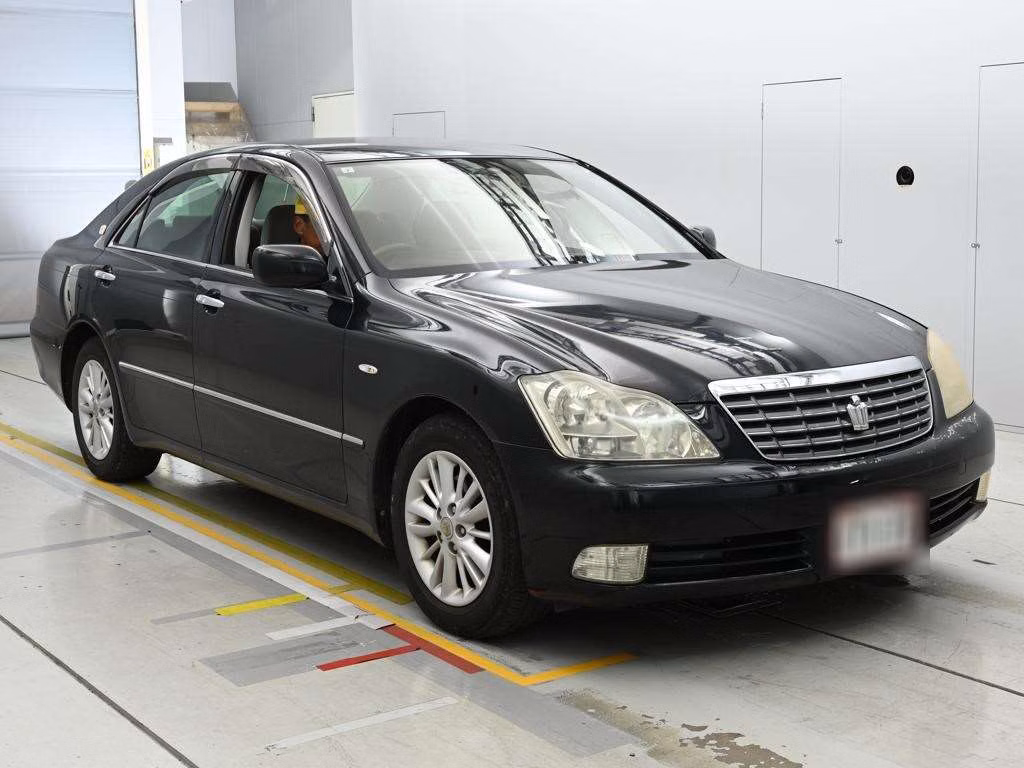 TOYOTA CROWN