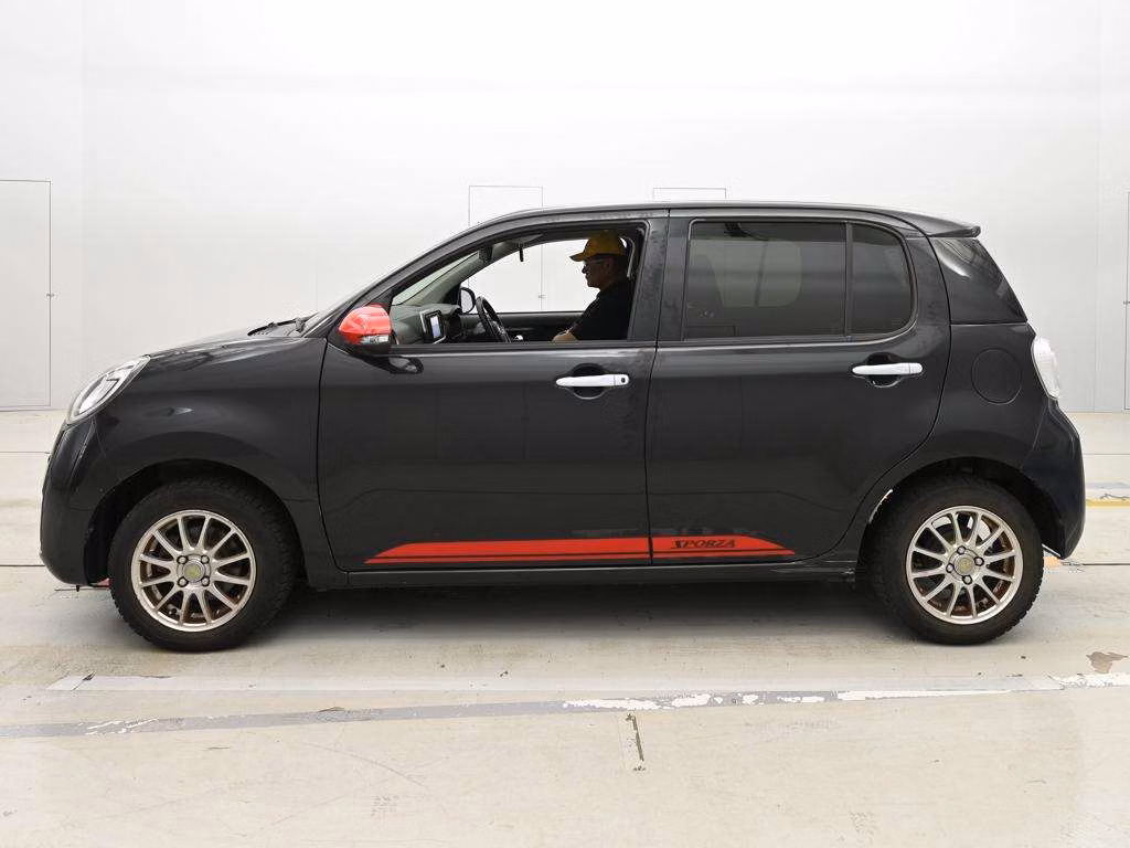 DAIHATSU BOON