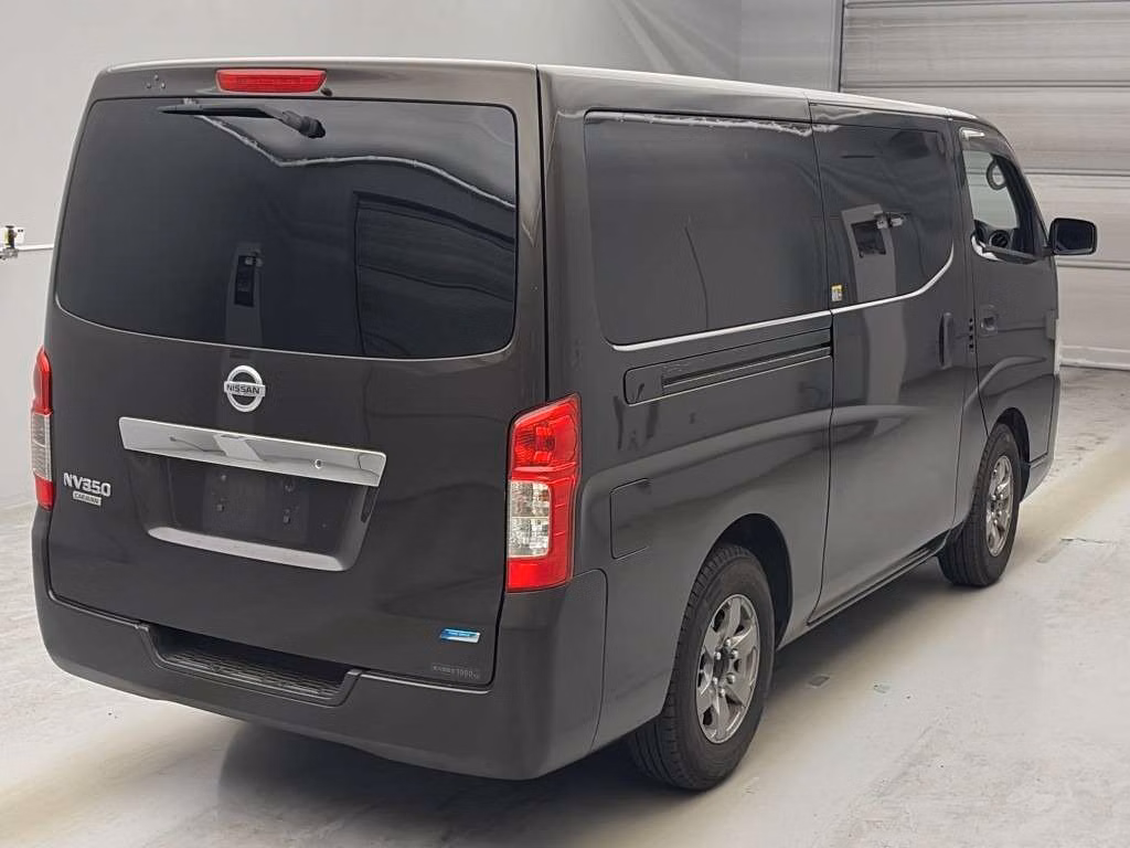 NISSAN NV350 CARAVAN