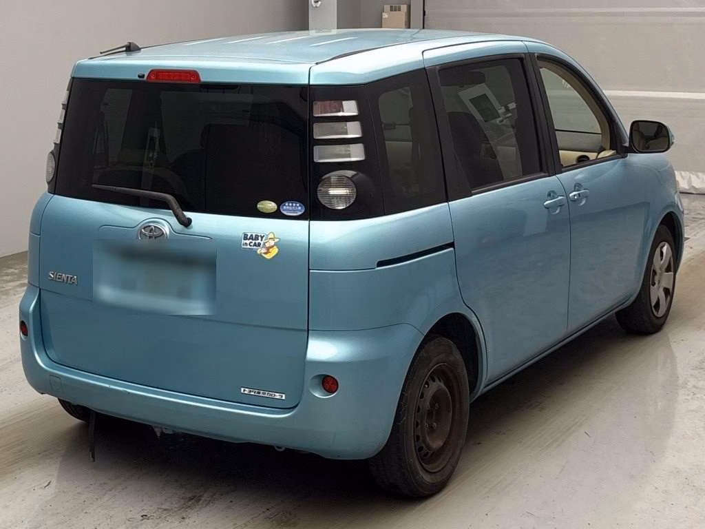 TOYOTA SIENTA