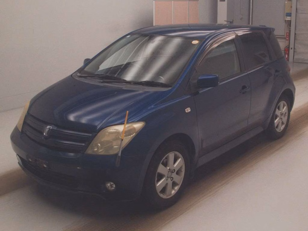 TOYOTA IST