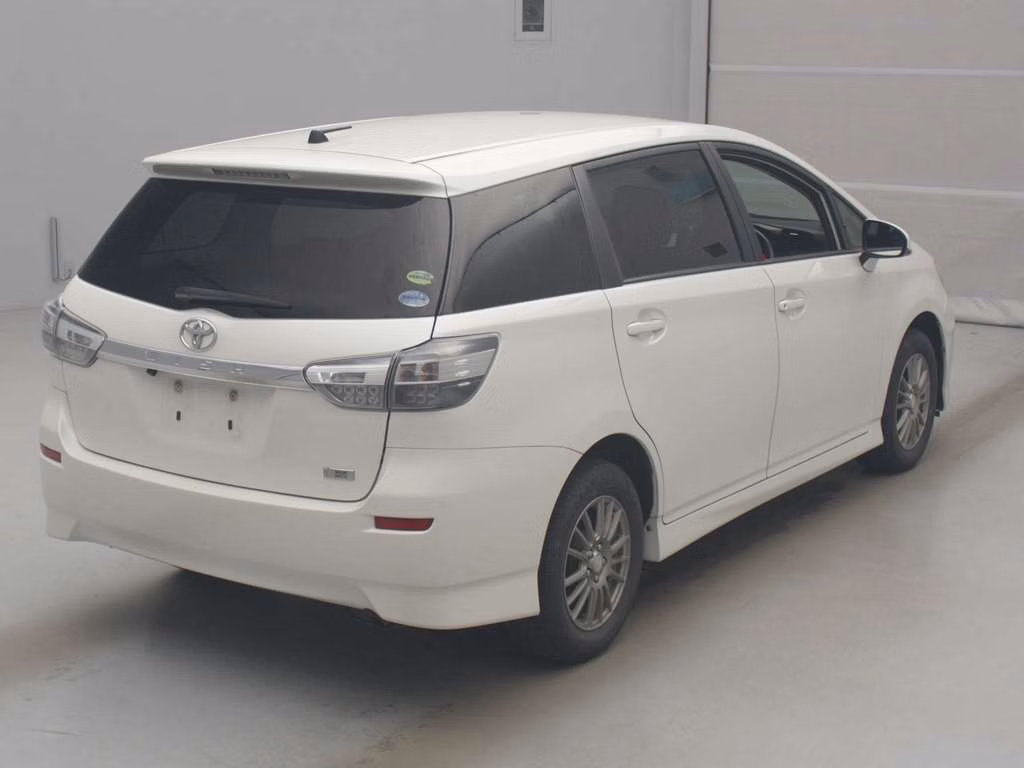 TOYOTA WISH