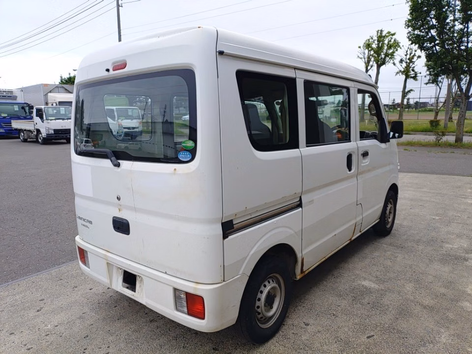 MITSUBISHI MINICAB