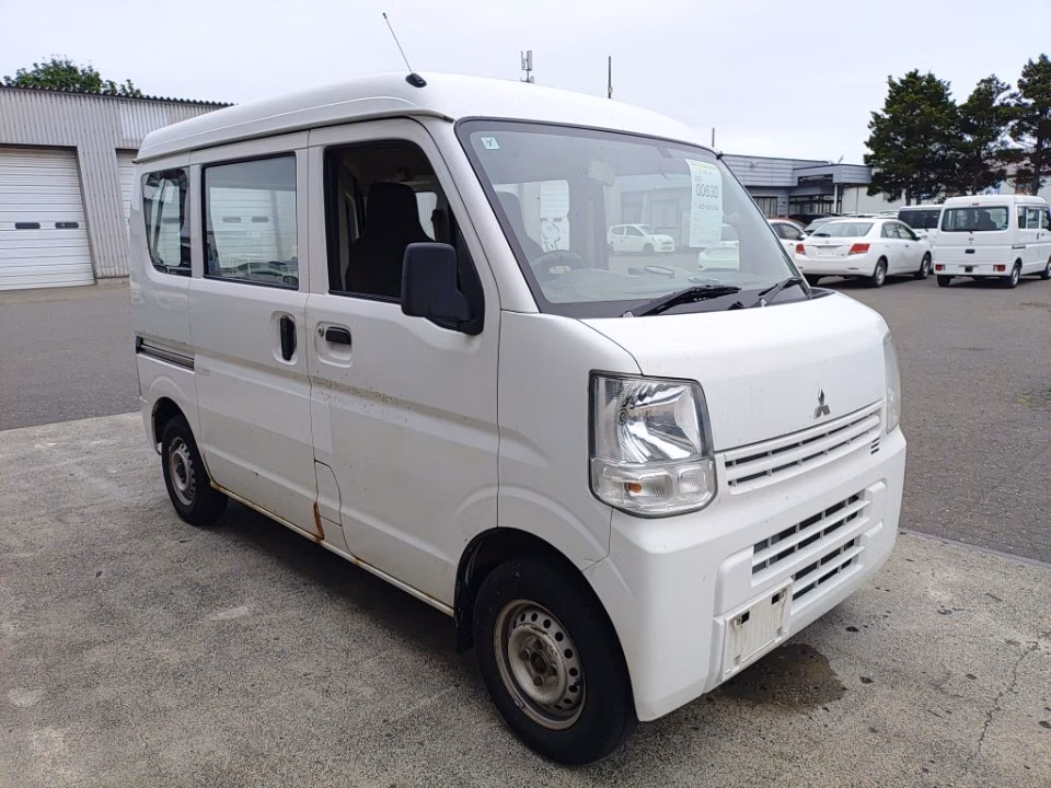 MITSUBISHI MINICAB