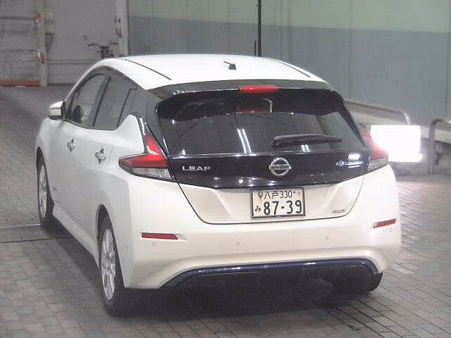 NISSAN LEAF