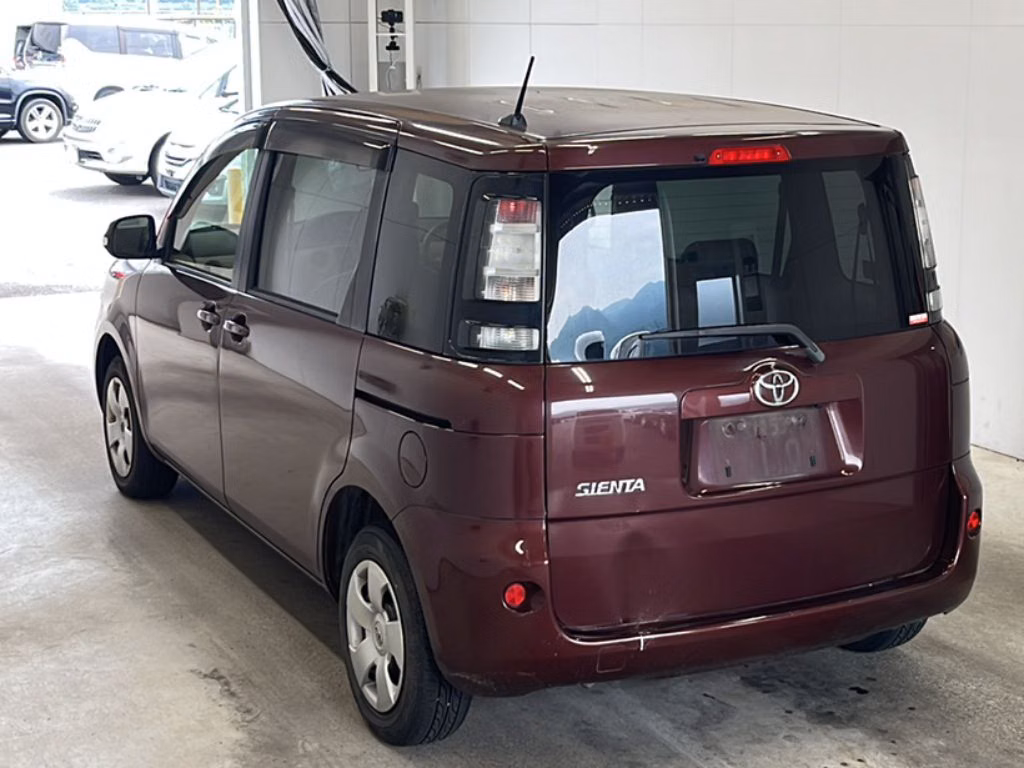 TOYOTA SIENTA