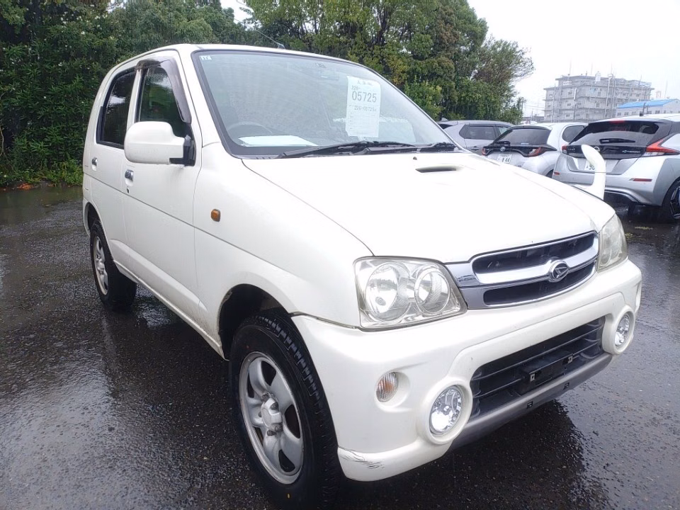 DAIHATSU TERIOS KID