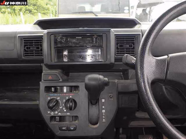 DAIHATSU HIJET CADDIE