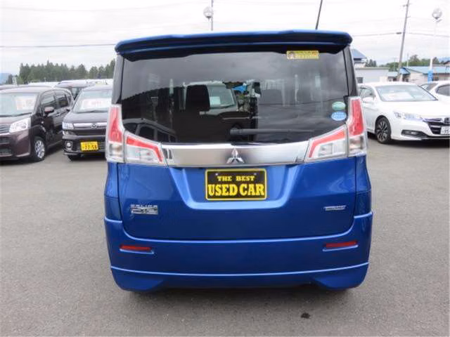 MITSUBISHI DELICA D:2